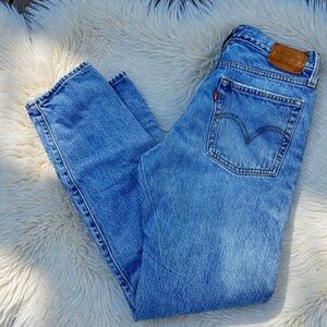 Levi's womens Blue Jeans
